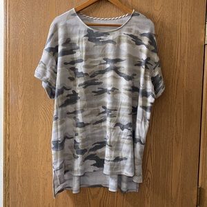HoneyMe Camo top